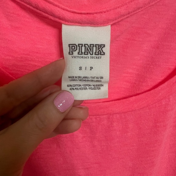 VS PINK loose fit muscle tank with pocket size Small - Picture 4 of 9